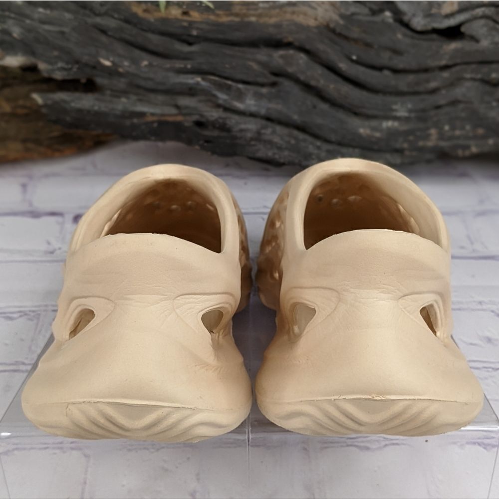 Unisex Foam Runners - Picture 5 of 9